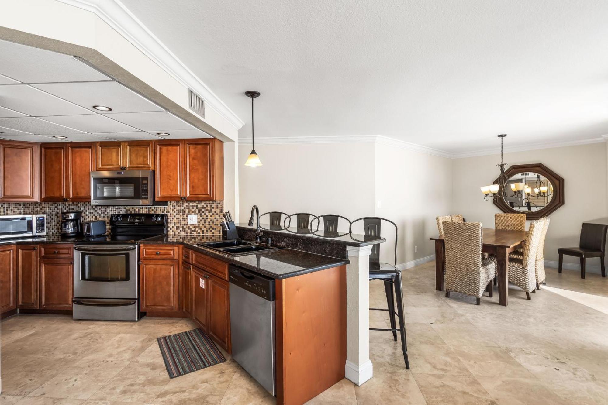 Aquavista Beach Resort By Sand Seeker Vacations Panama City Beach Room photo