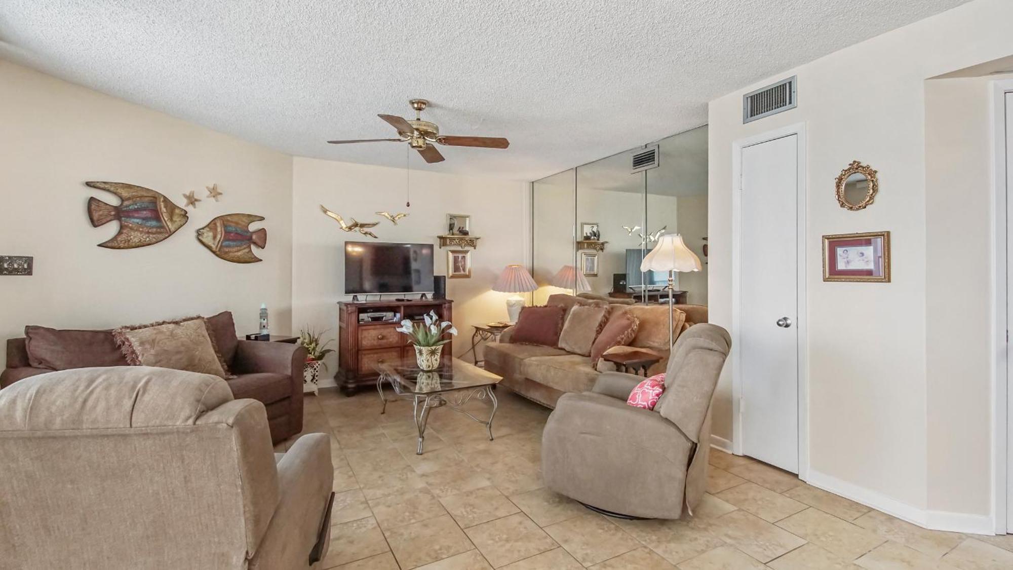 Aquavista Beach Resort By Sand Seeker Vacations Panama City Beach Room photo