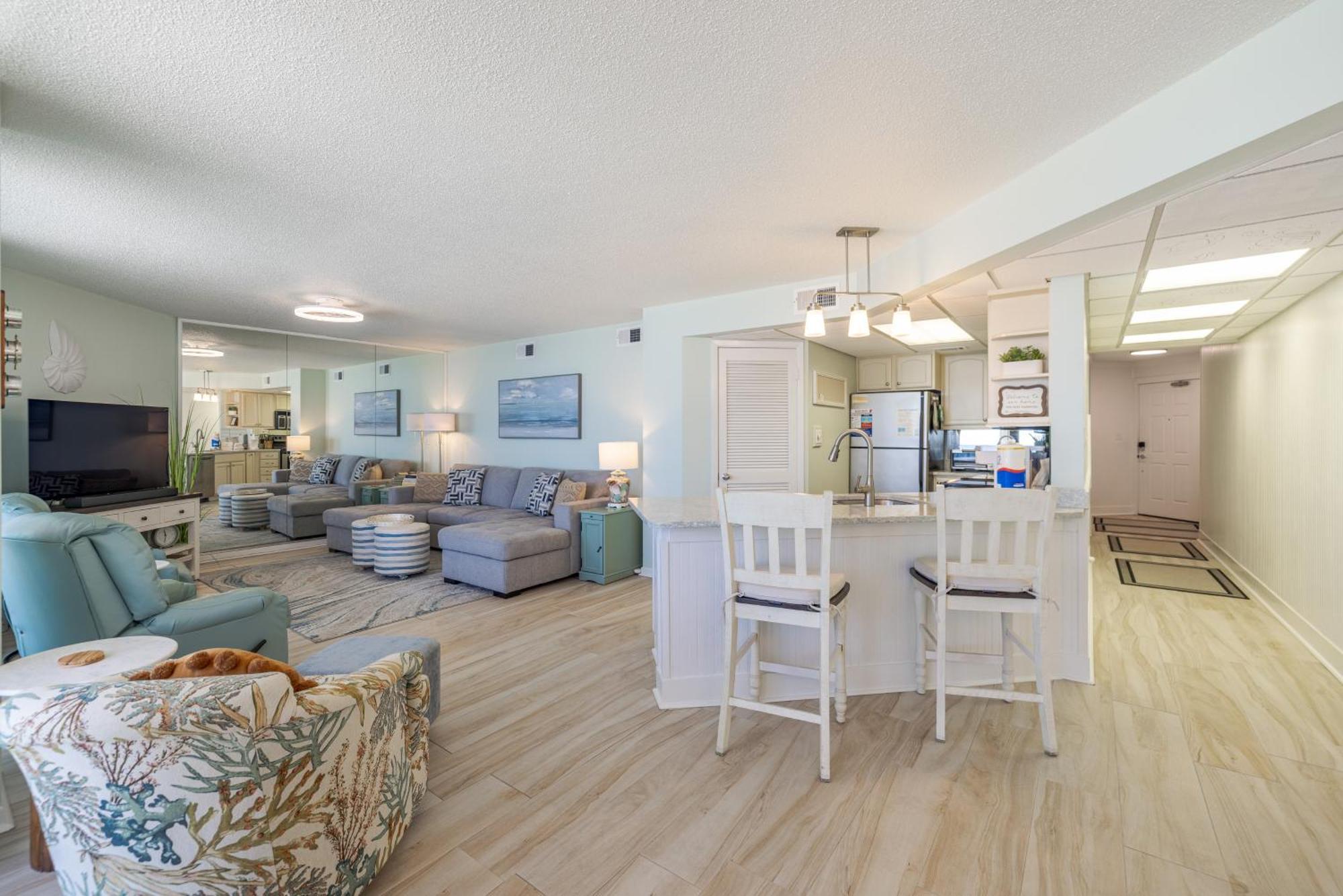 Aquavista Beach Resort By Sand Seeker Vacations Panama City Beach Room photo